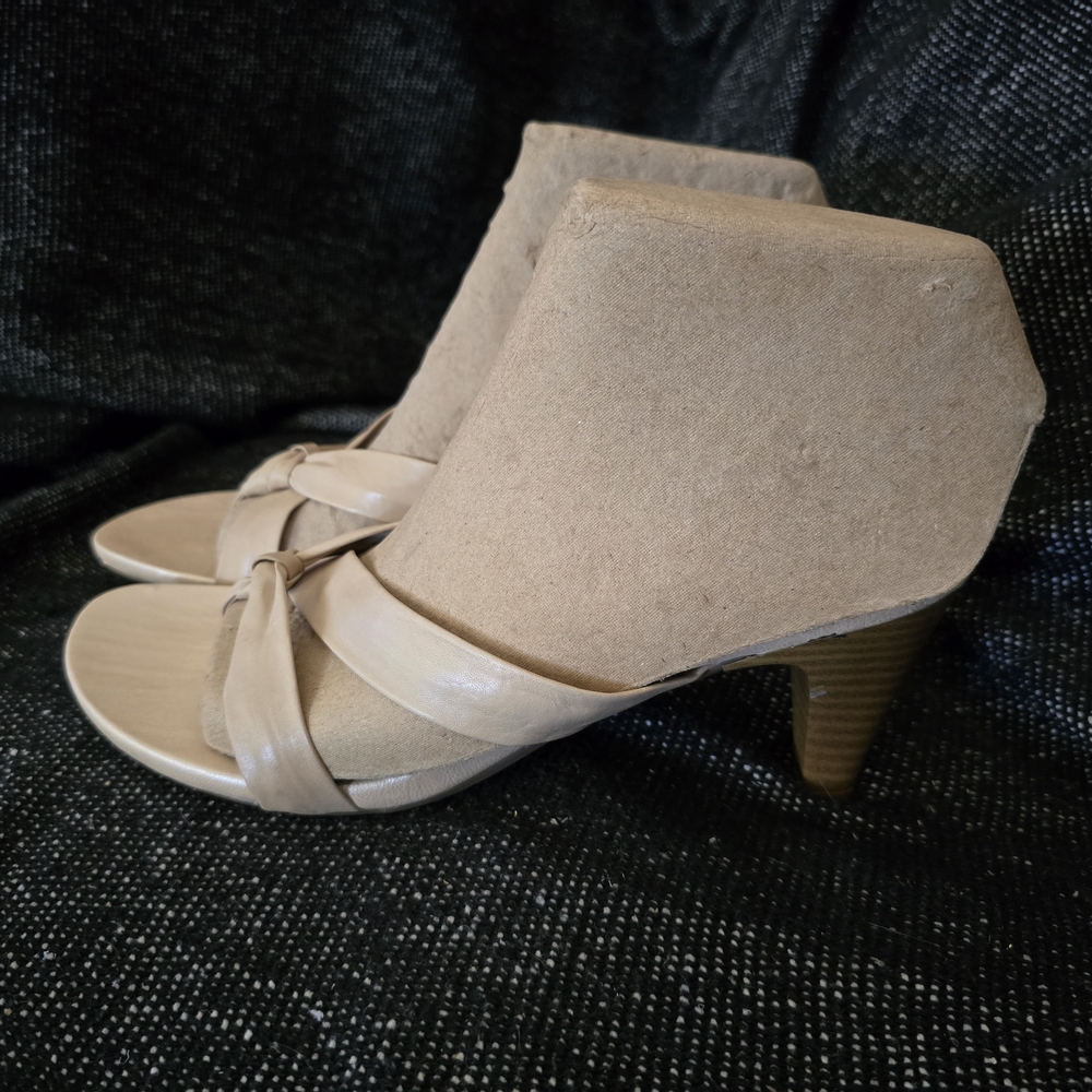 Elegant Tan Women's Heels
